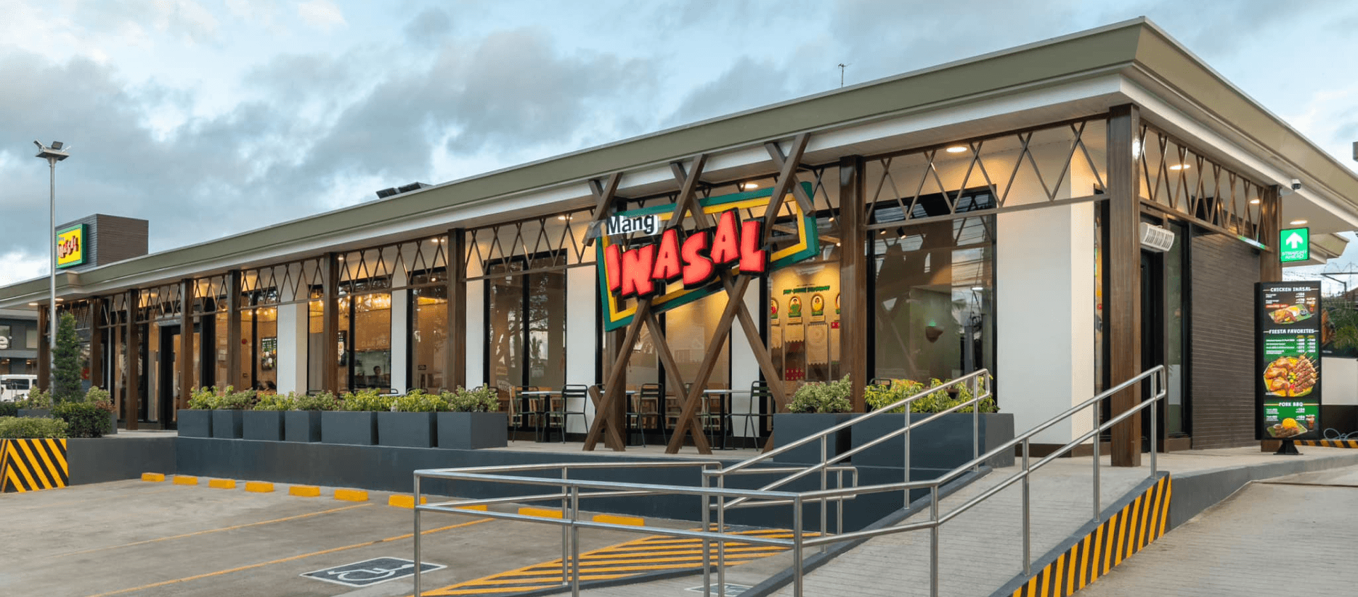 Mang Inasal ranks among PH’s strongest brands
